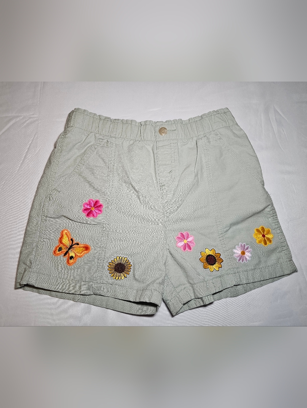 Signature by Levi Strauss Sage Green Embroidered Floral & Butterfly Cargo Shorts - Picture 2 of 7